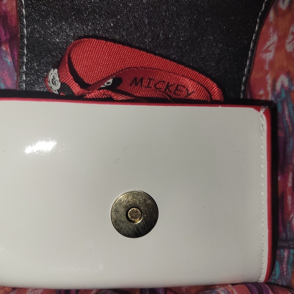 Minnie Mouse DIisney Mini Purse New in Package Little Girls or Disney Lovers - Picture 3 of 9